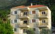 Hera apartmani, privatni smeštaj u mestu Donji Stoliv, Crna Gora